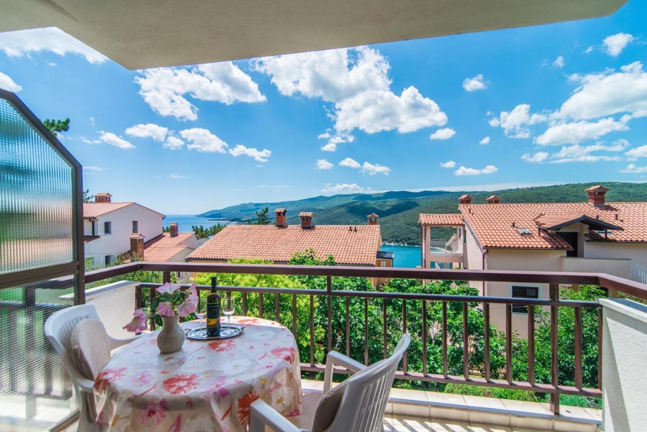 Apartments Pino Rabac Exterior foto